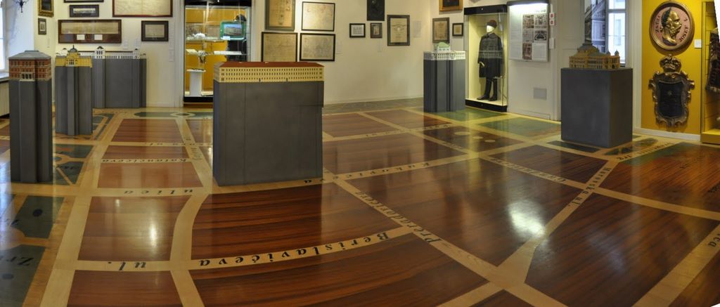 2009_10_13_croatia_zagreb_museum_city_zagreb_stitch_2.jpg (large)