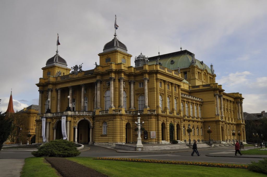 2009_10_13_croatia_zagreb_national_theater_49.jpg (large)