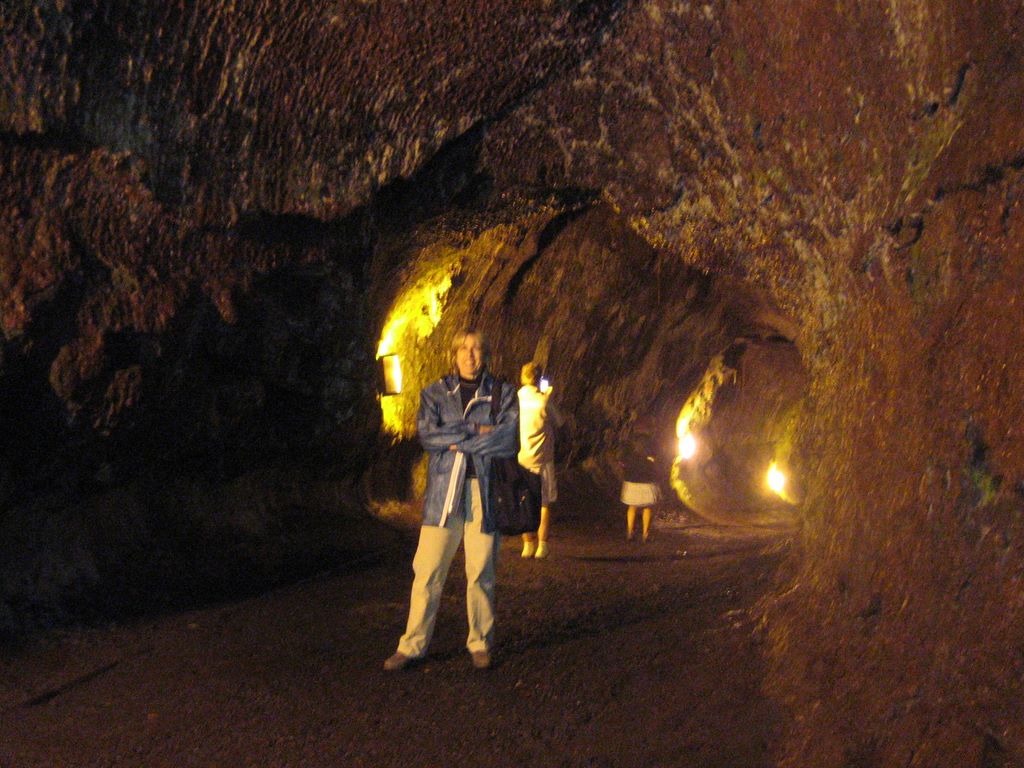20070115_thurston_lava_tube_11.jpg (large)