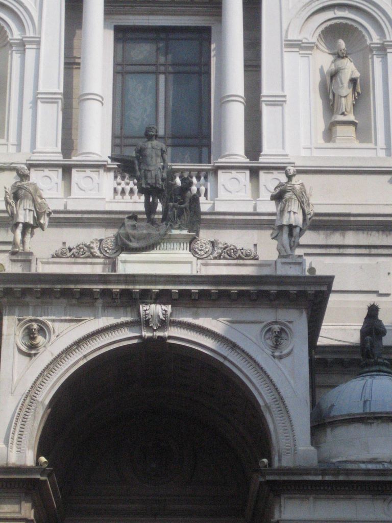 20060725_bergamo_060_duomo_details_3.jpg (large)