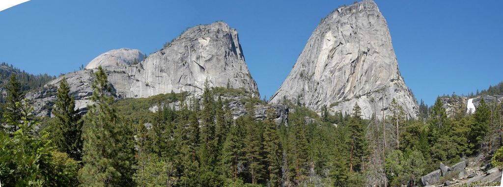 2008_06_05_ca_yosemite_merced_river_canyon_giant_staircase_merced_vernal_falls_to_nevada_falls_mount_broderick_and_liberty_cap_stitched.jpg (large)
