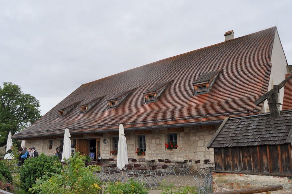 2009_07_18_germany_burghausen_castle_130_innermost_courtyard_23.jpg (large)