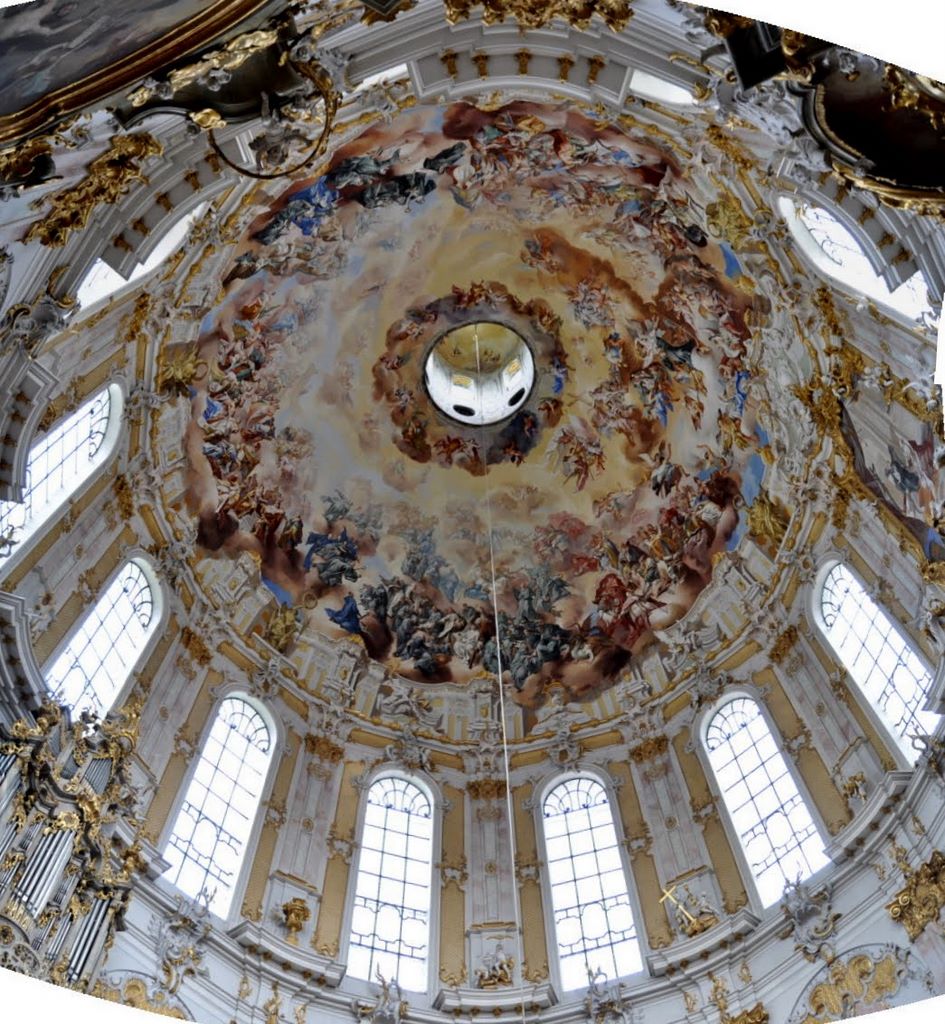 2009_07_24_germany_bavaria_ettal_abbey_62_stitched_dome.jpg (large)
